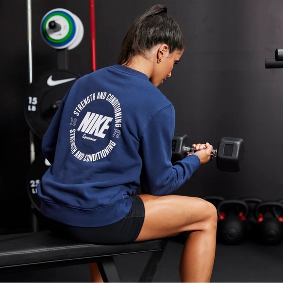NEW NIKE “Strength & Conditioning” Unisex Club Fleece - Crew Neck Sweatshirt - Picture 4 of 8